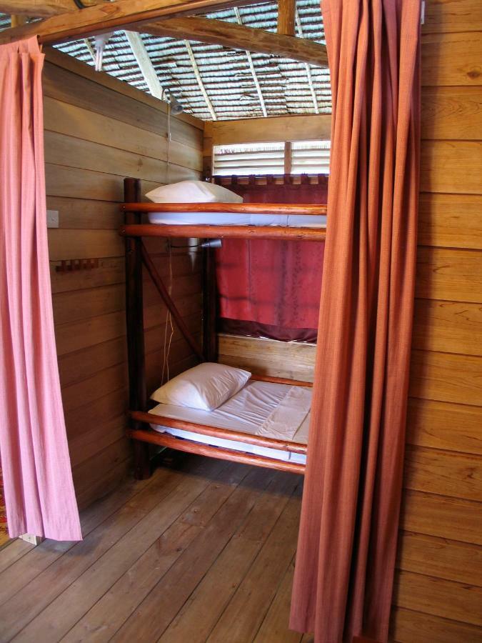 Telunas Beach Resort Sugi Luaran gambar