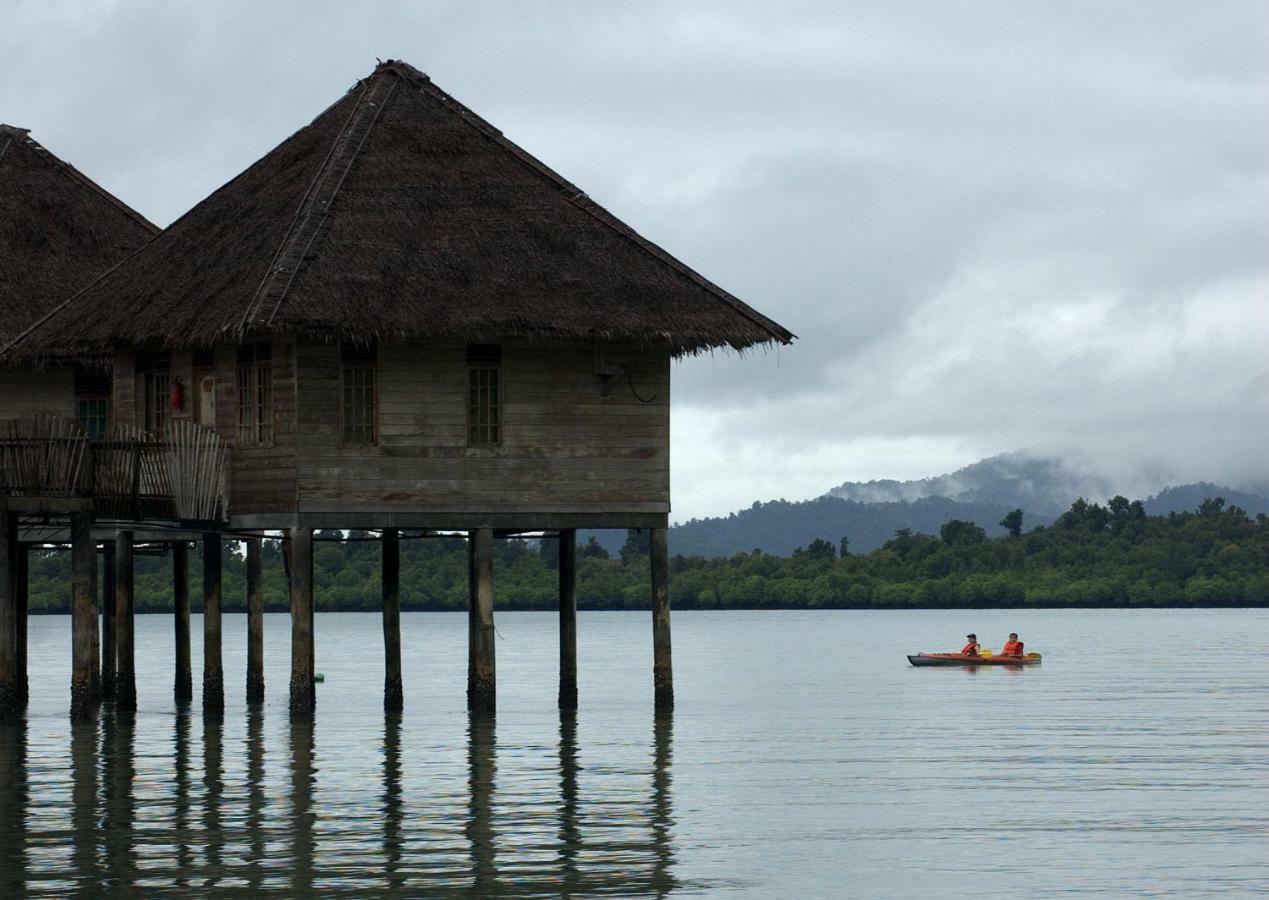 Telunas Beach Resort Sugi Luaran gambar